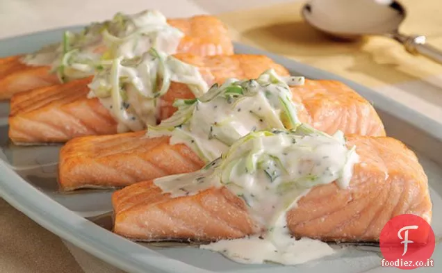Salmone con salsa di crema di porri