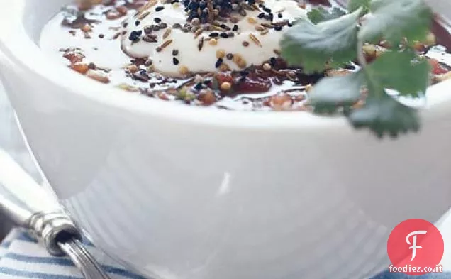 Zuppa di pomodoro con spezie indiane