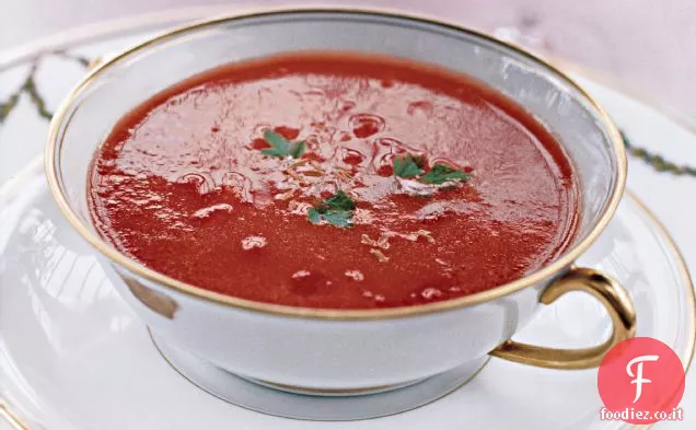 Zuppa di pomodoro da giardino con cumino