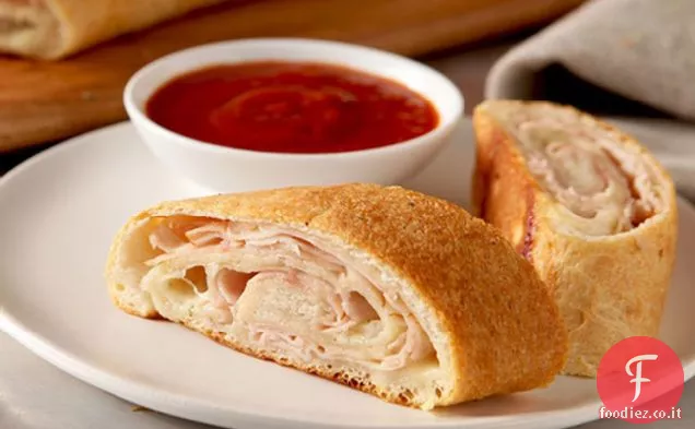 Involtini di pizza conditi