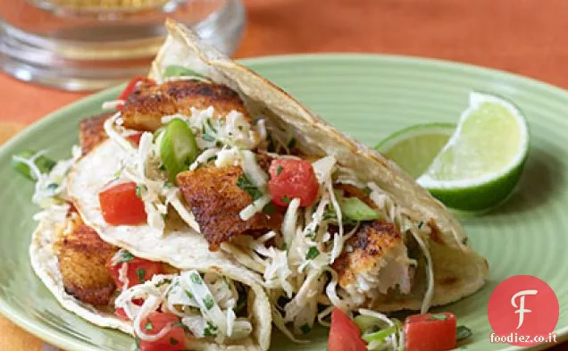 Tacos di pesce con cavolo Slaw