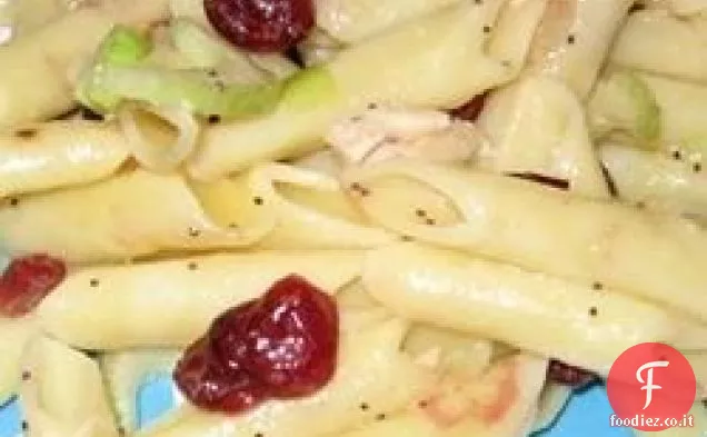 Insalata di pasta di pollo con semi di papavero al limone