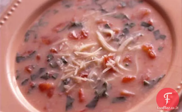 Zuppa cremosa di basilico e pomodoro