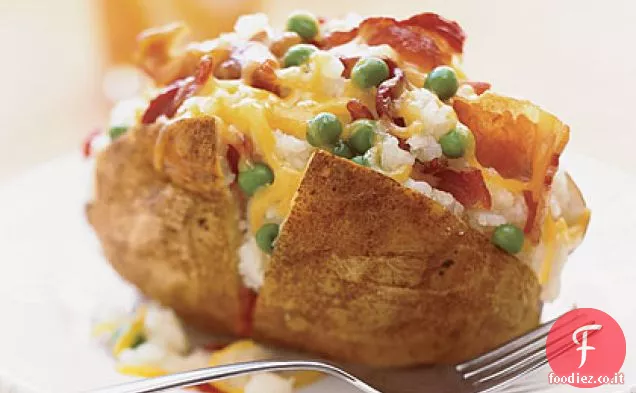 Patate ripiene di bacon e piselli