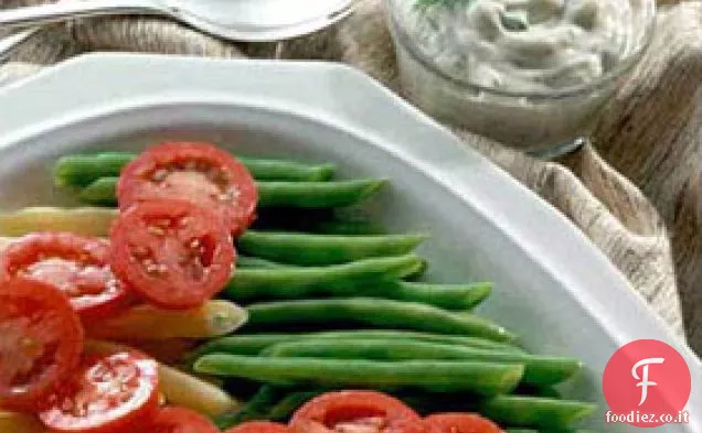 Fagioli freschi e pomodori con crema di aneto