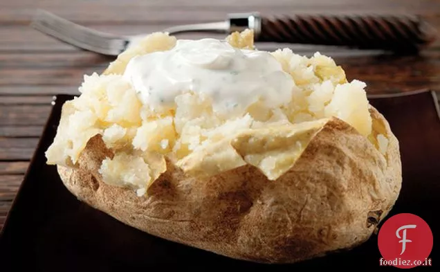 Patate al forno con panna acida speziata
