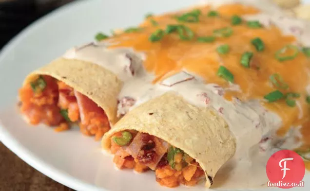Enchiladas di patate dolci in salsa cremosa di Chipotle