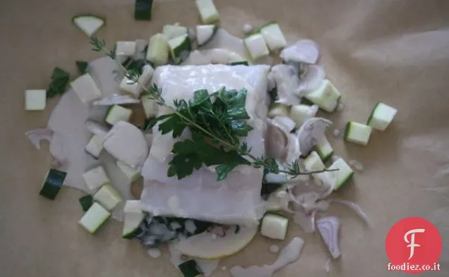 Pacchetti di pesce al forno con salsa al limone e tahini