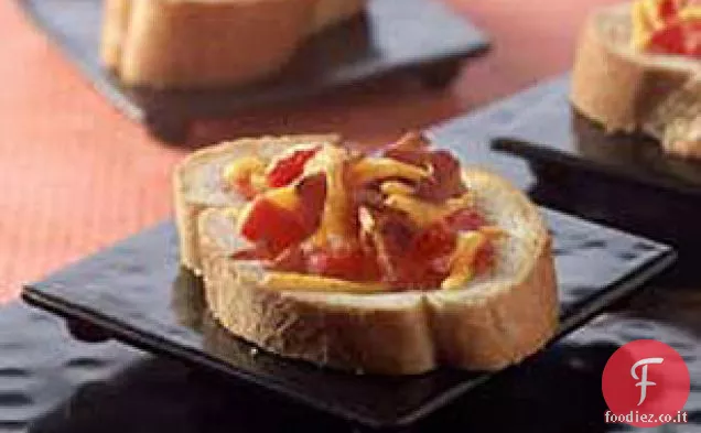 Pane piccante al pomodoro e formaggio
