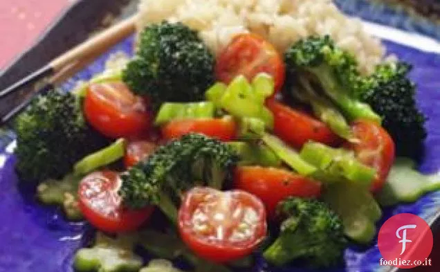 Broccoli e pomodori con vino di riso-salsa di ostriche