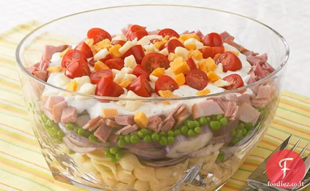 Insalata di pasta a strati