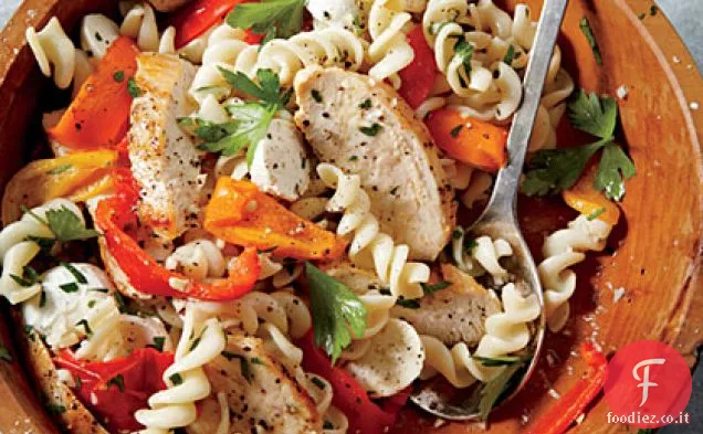 Pollo saltato con pasta al pepe arrosto