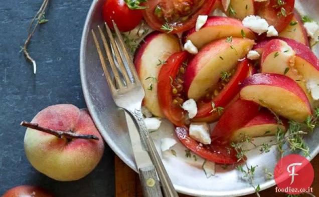 Peach e cimelio insalata di pomodoro ricetta