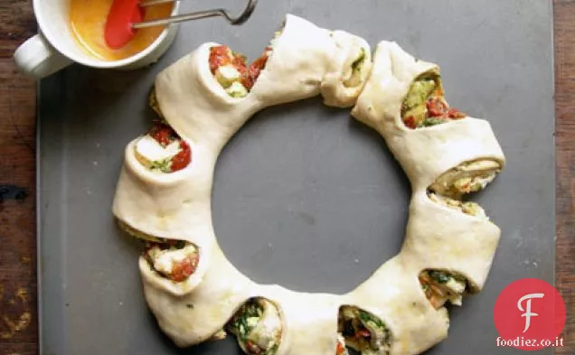 Stromboli Al Pesto e Pomodori Secchi