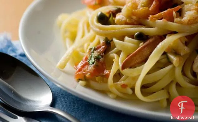 Tagliolini Con Astice E Pomodorini Freschi