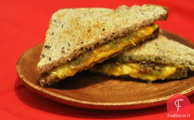Formaggio grigliato con Chutney di pomodoro