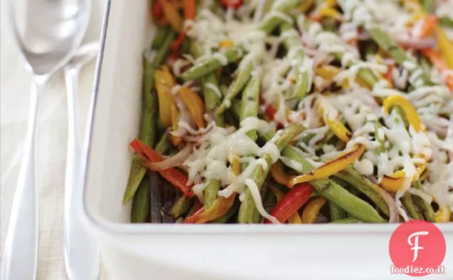 Fagiolini arrostiti con peperoni e cipolla