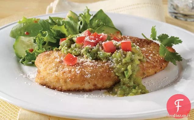Parmigiano di pollo croccante con salsa di avocado