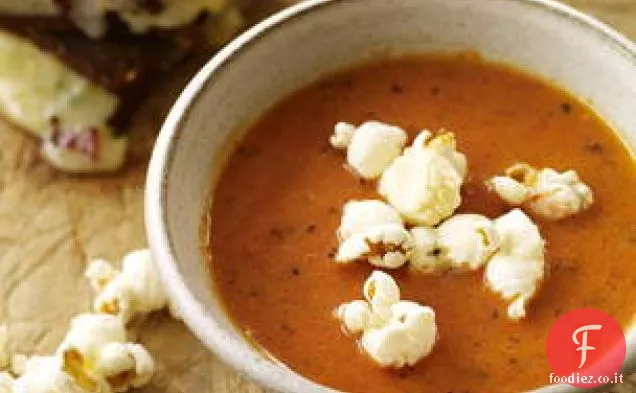 Zuppa di pomodoro affumicato con mini formaggio alla griglia Sammies