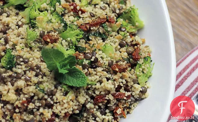 Couscous di lenticchie, broccoli e pomodori secchi