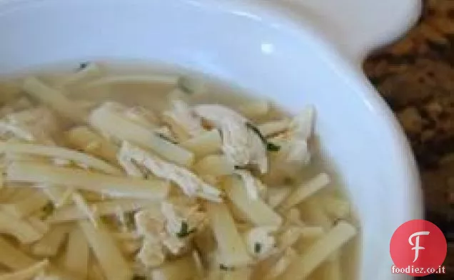Super facile zuppa di pollo Noodle