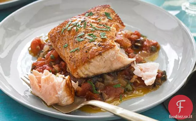 Puttanesca di Salmone scottato in padella