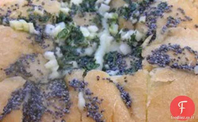 Pane di semi di papavero formaggio