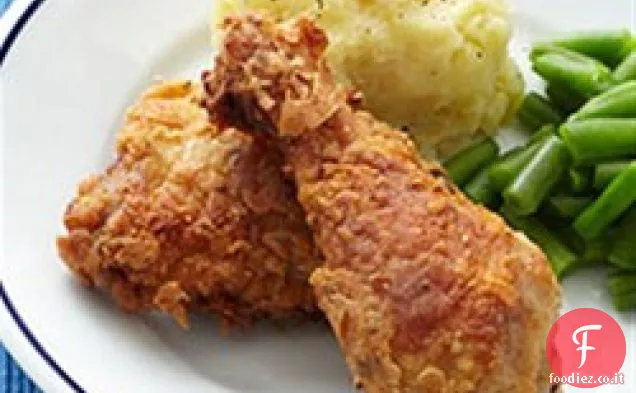 Pollo fritto in stile meridionale con purè di patate all'aglio