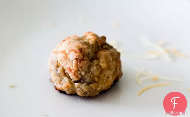 Polpette di formaggio e salsiccia