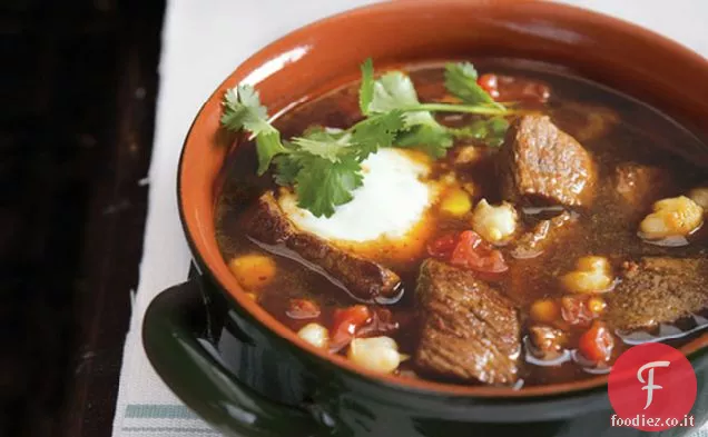 Pozole di manzo con formaggio Cheddar