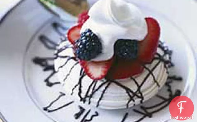 Dessert di meringa festivo