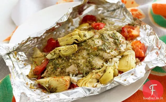 Pollo al cartoccio e cena di carciofi alla griglia