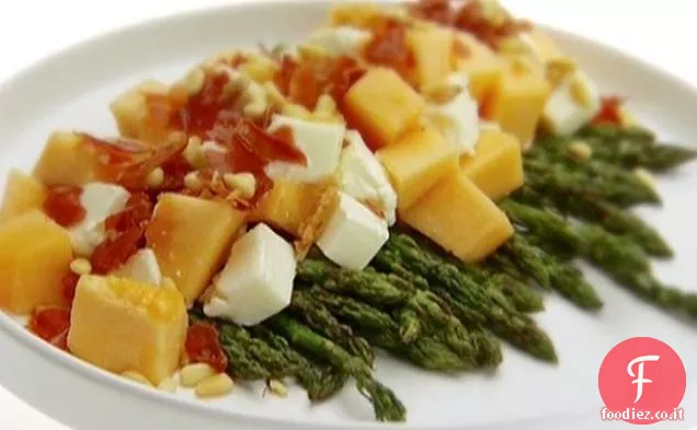 Insalata di asparagi e melone alla griglia