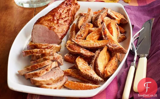 Filetto di maiale BBQ e patatine fritte di patate dolci