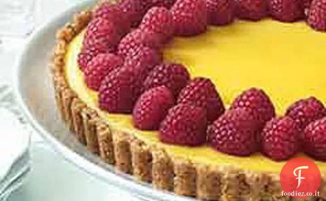 Crostata cremosa al limone con crosta di noci