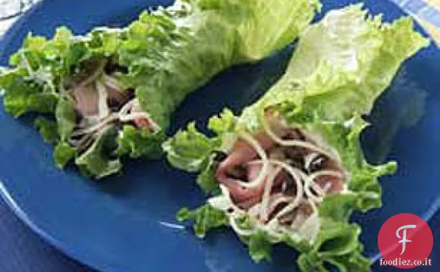Involtini di lattuga al prosciutto e formaggio