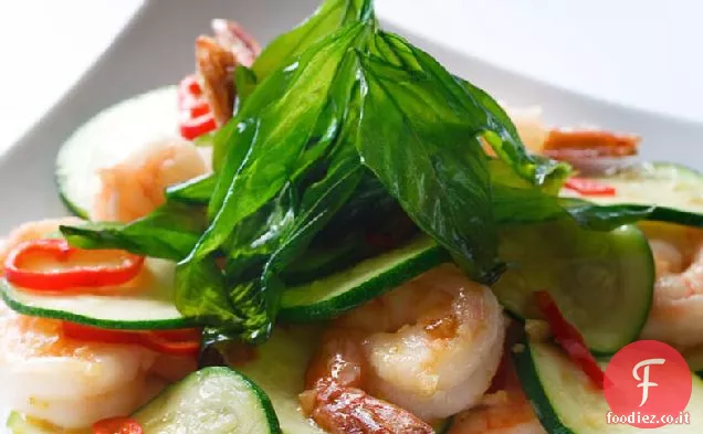 Gamberi e zucchine soffriggere con basilico croccante