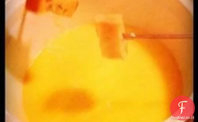 Fonduta di formaggio semplice e deliziosa