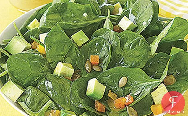 Insalata di spinaci con semi di zucca e avocado