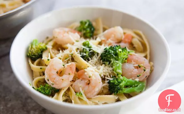 Pasta veloce di aglio e gamberetti