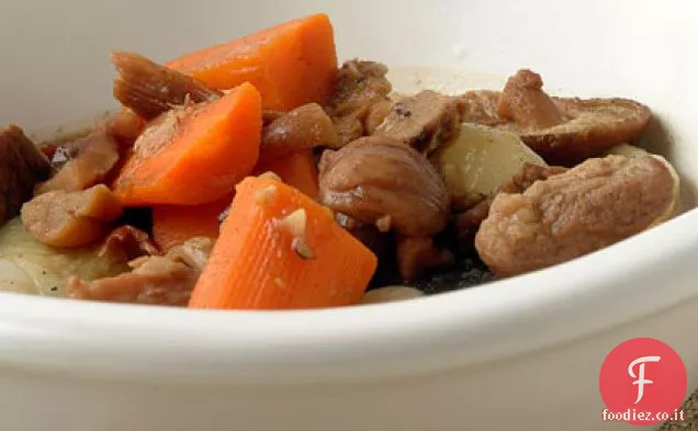 Spezzatino di Maiale con Cipollini, Funghi e Castagne