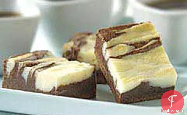 Brownies di crema di formaggio di UNA CIOTOLA del PANETTIERE
