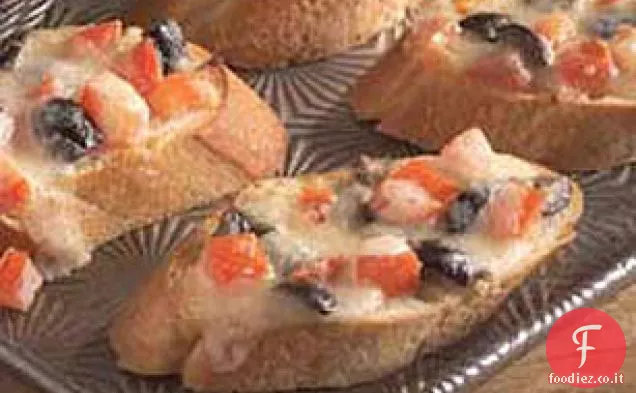 Antipasti di olive e formaggio