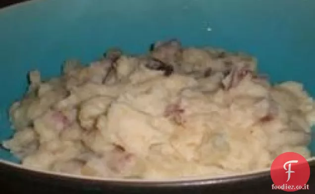 Purè di patate all'aglio con fornello lento