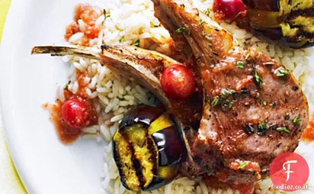 Costolette di agnello alla griglia con salsa d'uva turca