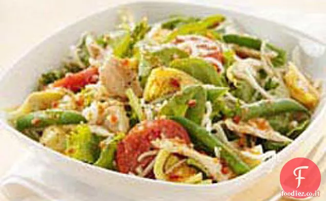 Insalata italiana gettata con tonno