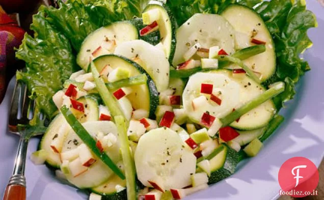 Insalata di mele e zucchine