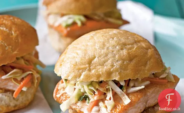 Panini al salmerino artico con Slaw al limone e dragoncello