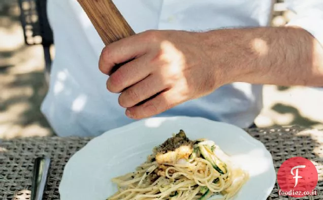 Linguine Fini con Zucchine, Basilico e Aneto