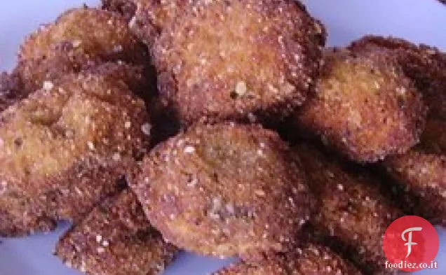 Funghi fritti con salsa di formaggio Feta